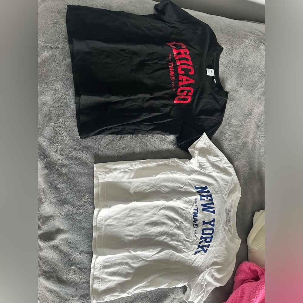 Aritzia TNA t shirts